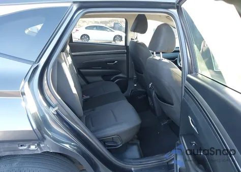 2022 Hyundai Tucson Sel z USA, uszkodzony, nr VIN 5NMJB3AE7NH005570